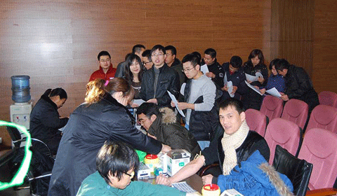 冬日暖阳暖人心——2009岁末云顶国际官网入口员工献血纪实